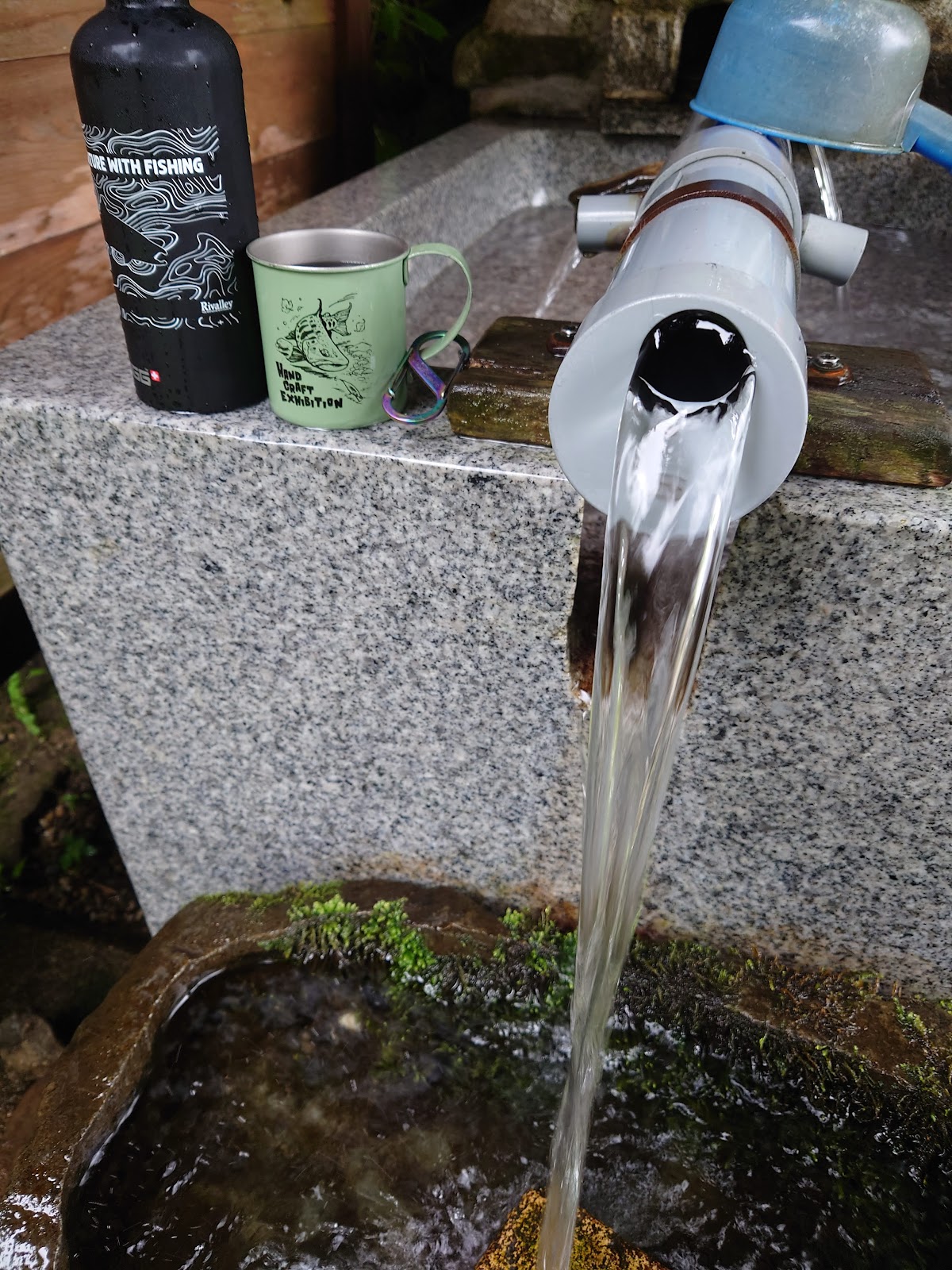 思案岳山麓の湧水（福島県）