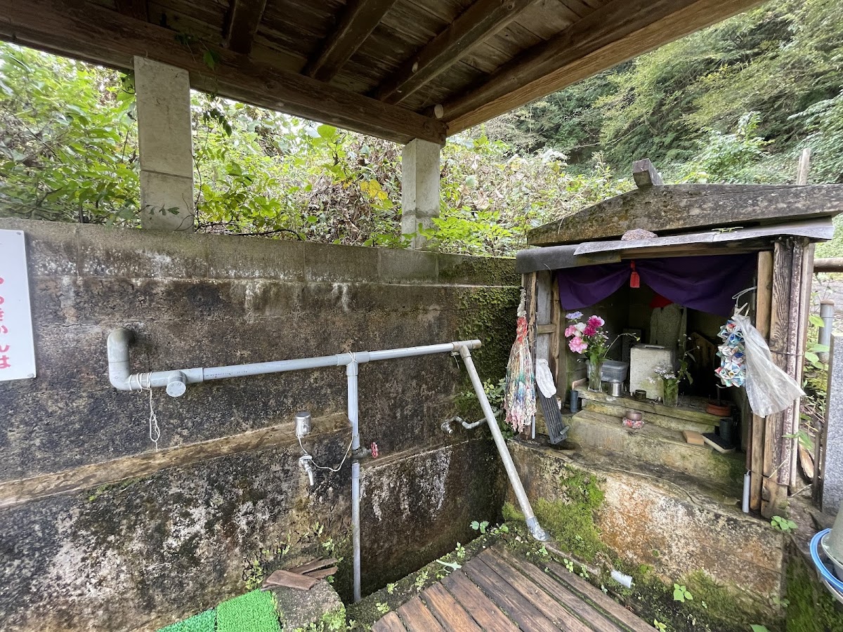 神谷内のイドの水群（石川県）