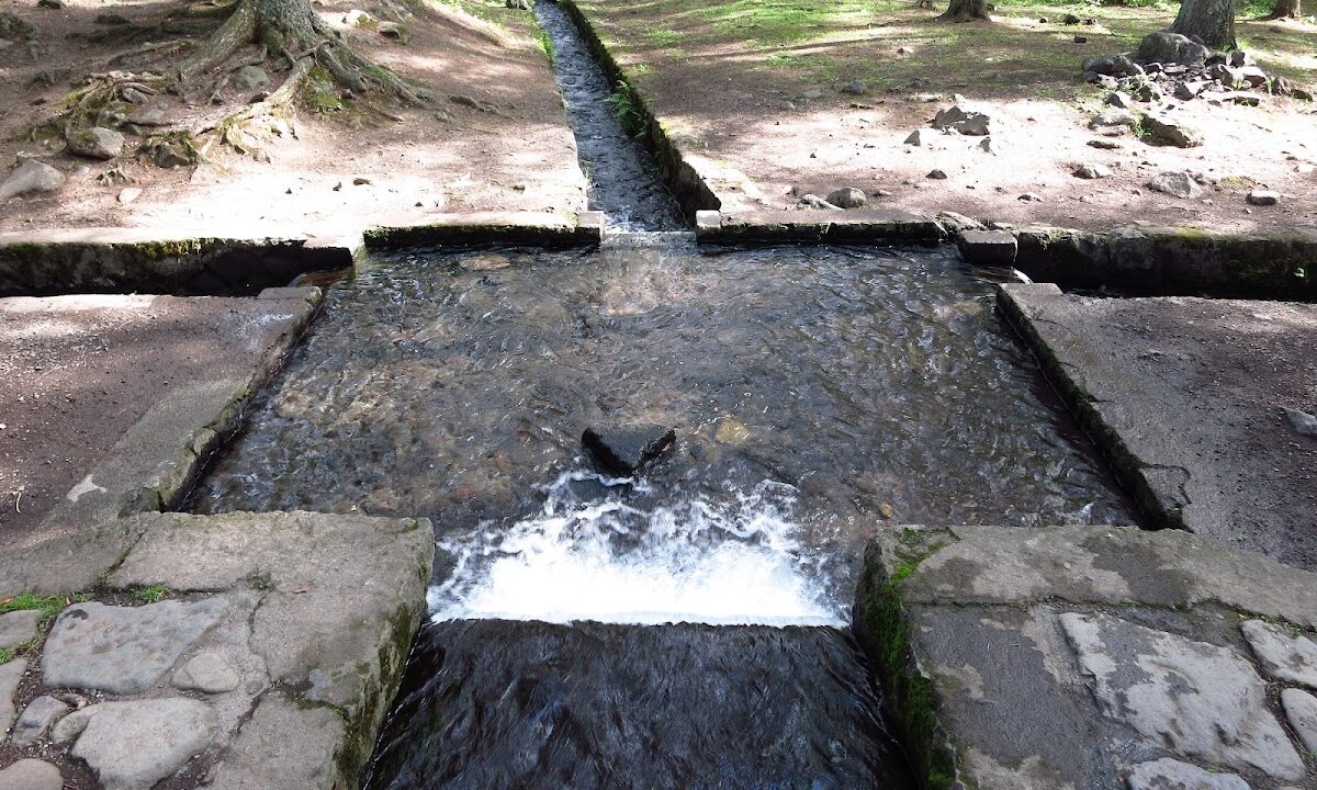 Konuma Spring Water Source (Yamanashi Prefecture)
